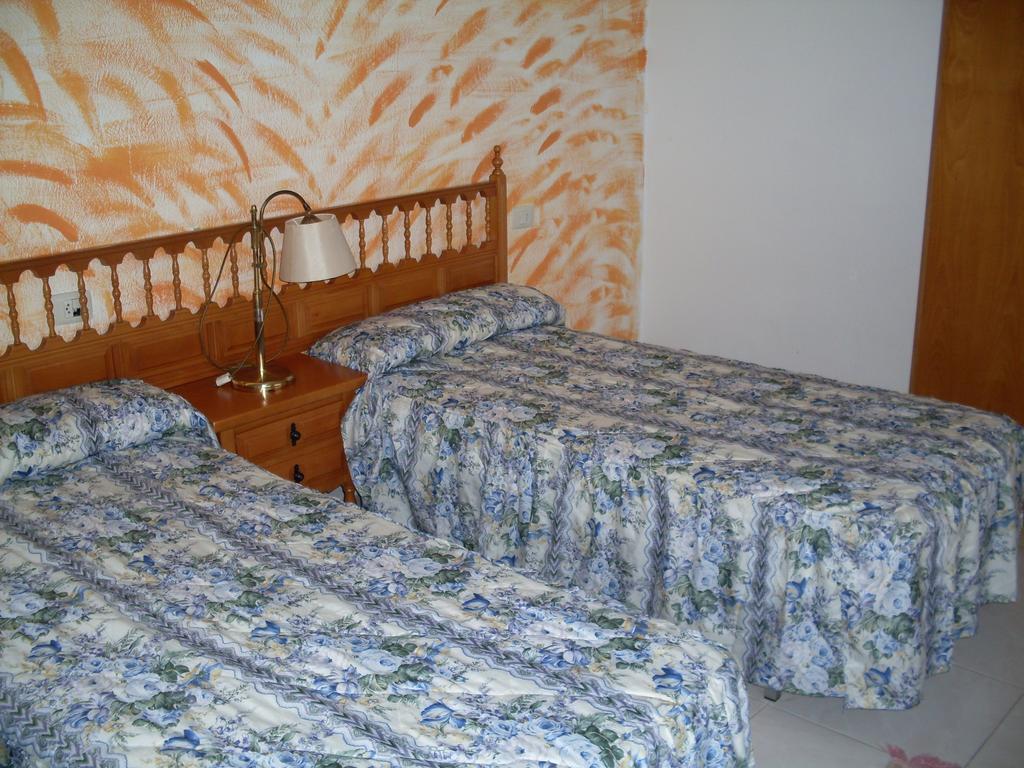 Hotel Terra Galega Monforte De Lemos Quarto foto